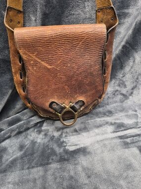 VTG Handmade Genuine Brown Leather Shoulder Bag/Artesanal Details Metal Hardware